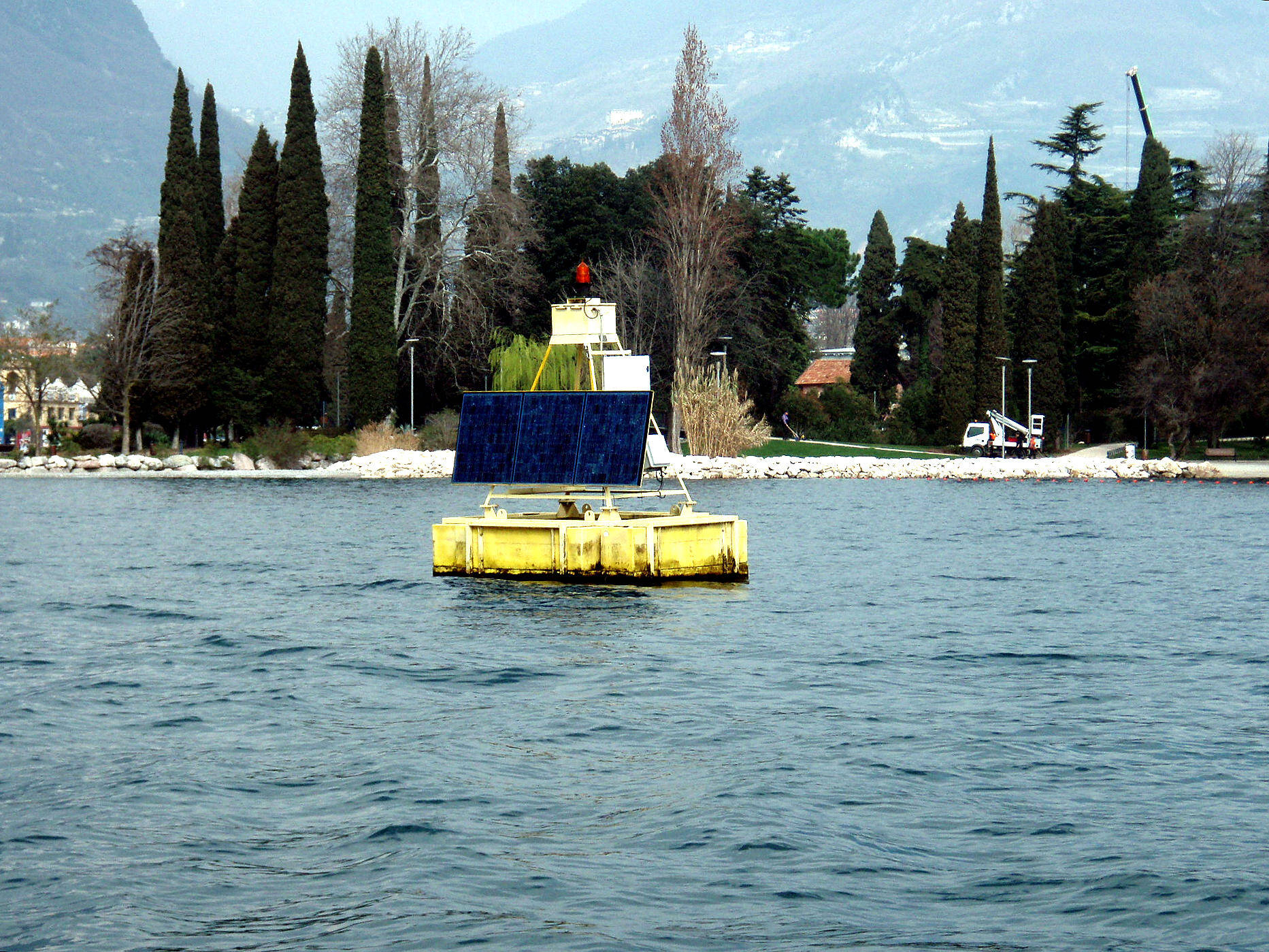 Immagine: Temperatura lago di Garda (sonda presso Riva del Garda, spiaggia dei Sabbioni)