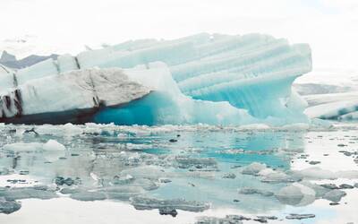 Immagine: earth-hour-4535985_1920